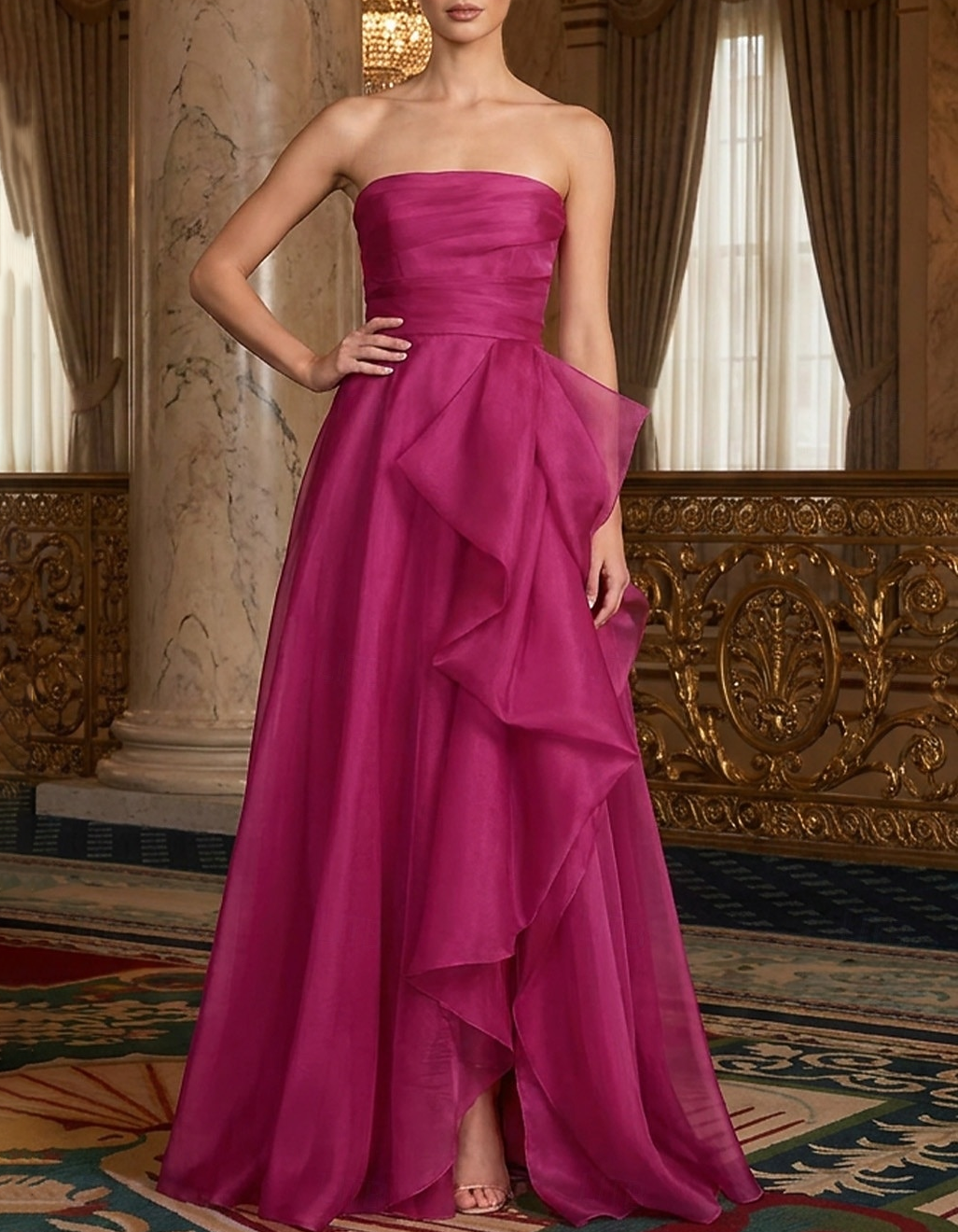 Vestido Maxi em Organza com Alças, Drapeado, Folhos, Fenda Lateral e Corte em A