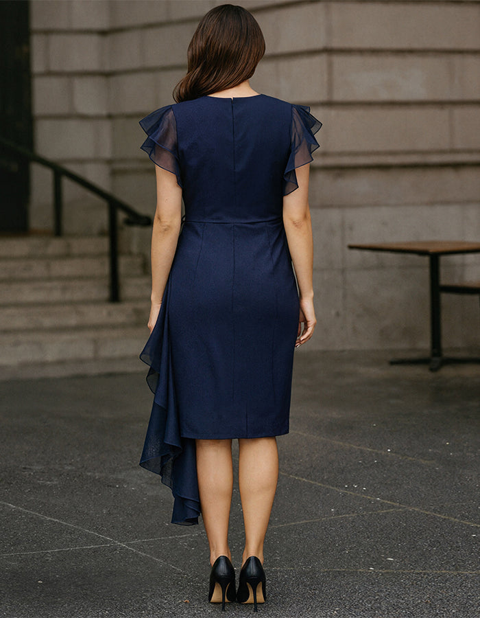 Robe midi bleu foncé asymétrique à volants superposés mélangés