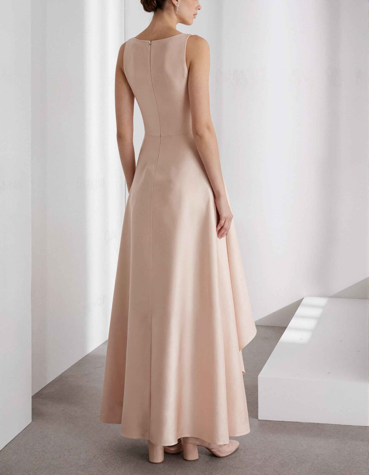 Solid Color Satin Round Neck Sleeveless 3D Floral Maxi Dress