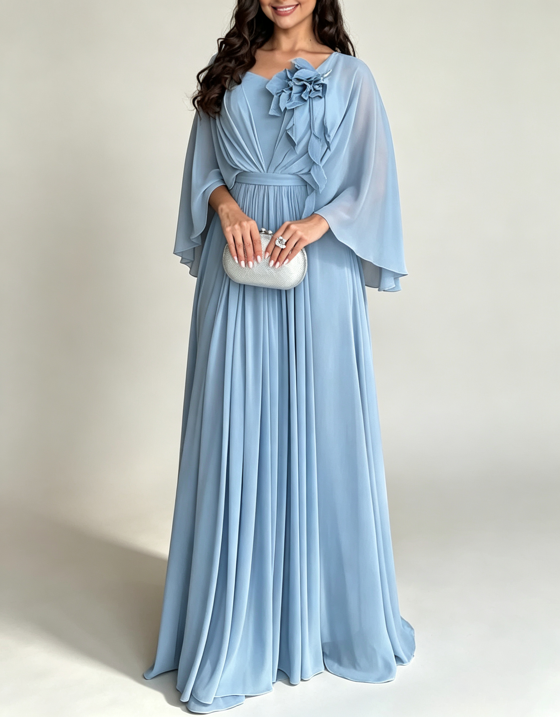 Maxi-jurk met V-hals, cape-mouwen en 3D bloemen van chiffon in A-lijn