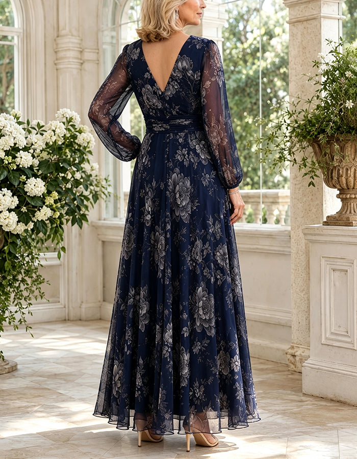 Dunkelblaues Chiffon-Maxikleid mit V-Ausschnitt und Print