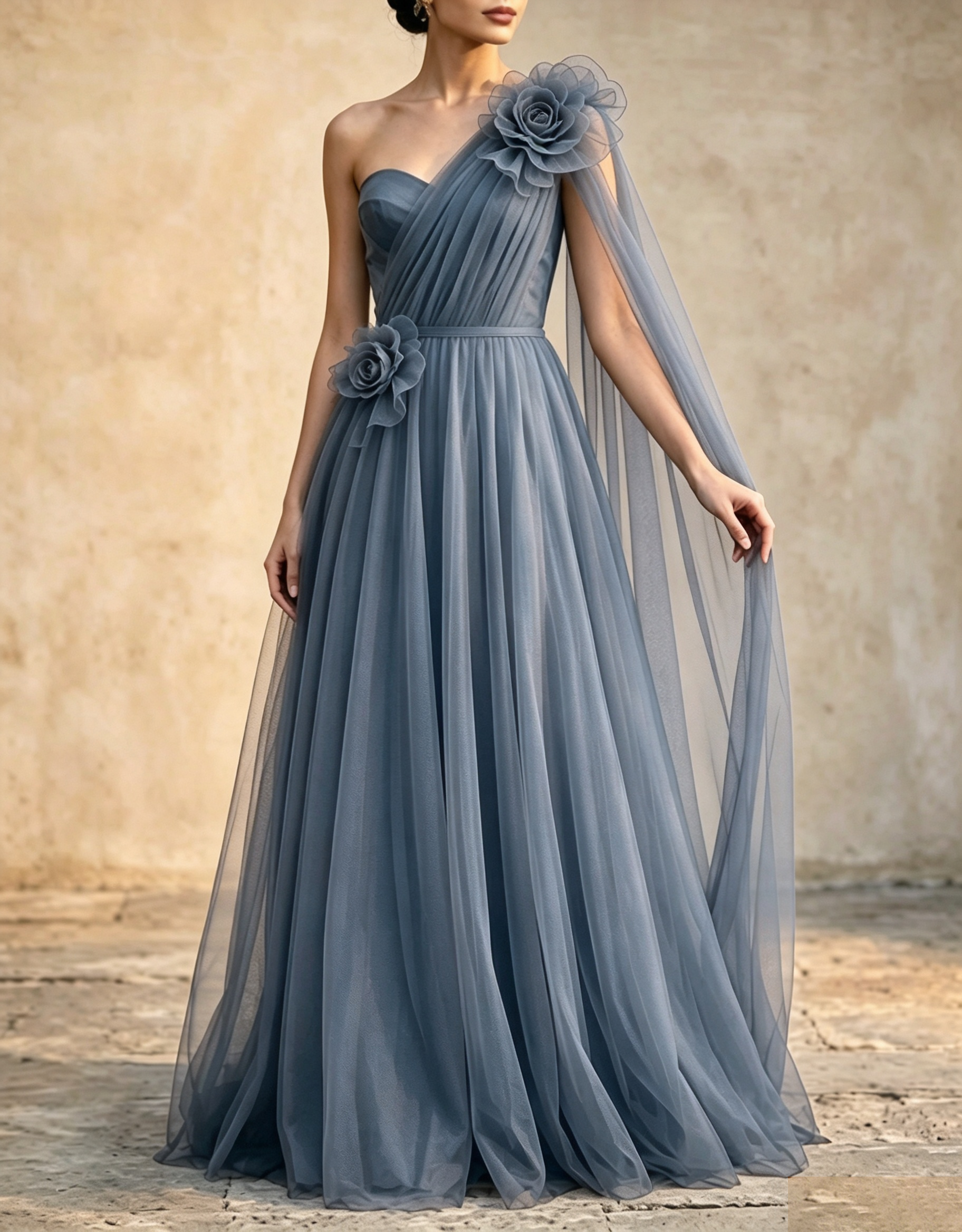 Vestido maxi línea A con capa y fajín, tul drapeado de un solo hombro y flores 3D