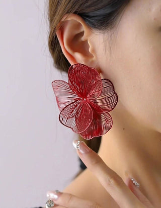 Openwork Metal Flower Tassel Earrings