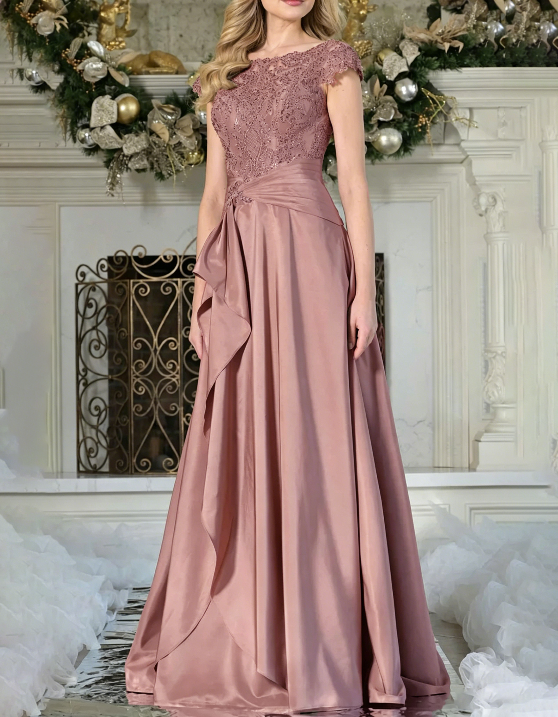 Vestido maxi de satén gris rosado con encaje y lentejuelas bordadas