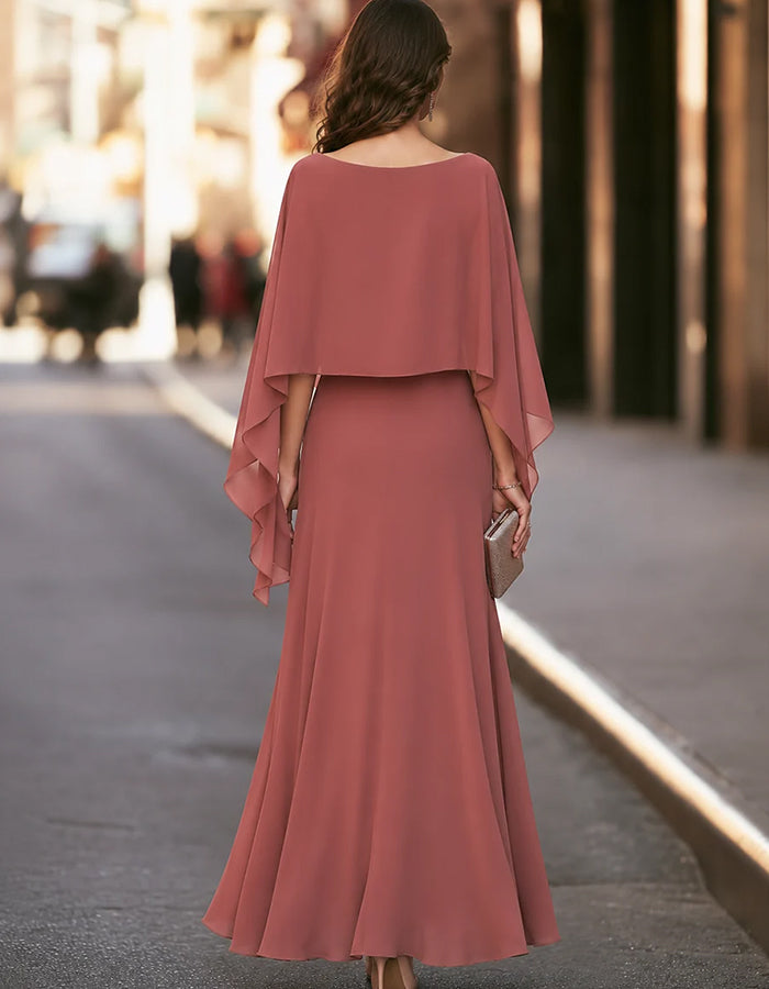 Robe longue maxi fluide en mousseline, à encolure bateau et manches cape