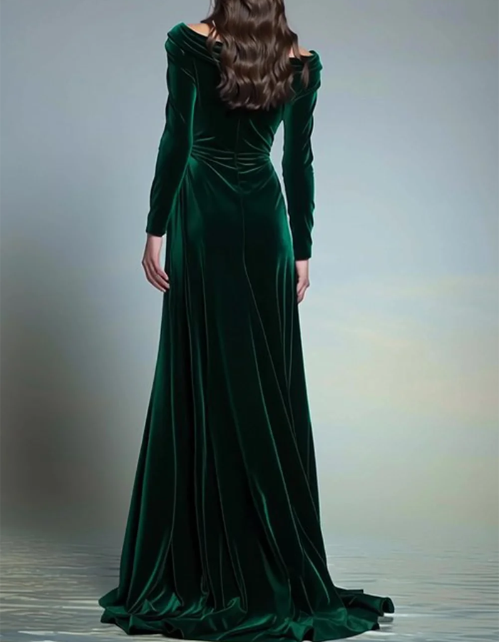 Rochie maxi de seară din catifea plisată, cu mâneci lungi și umerii goi