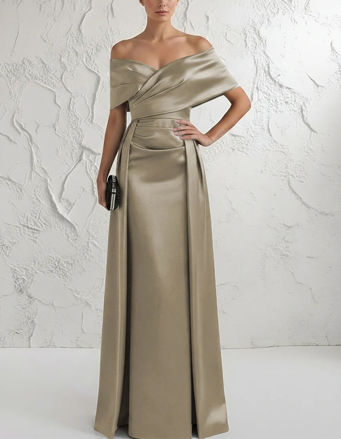 Vestido largo de satén envolvente, de un solo color y con hombros descubiertos