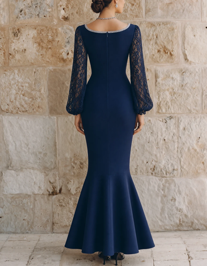 Rochie midi bleumarin cu mâneci din dantelă