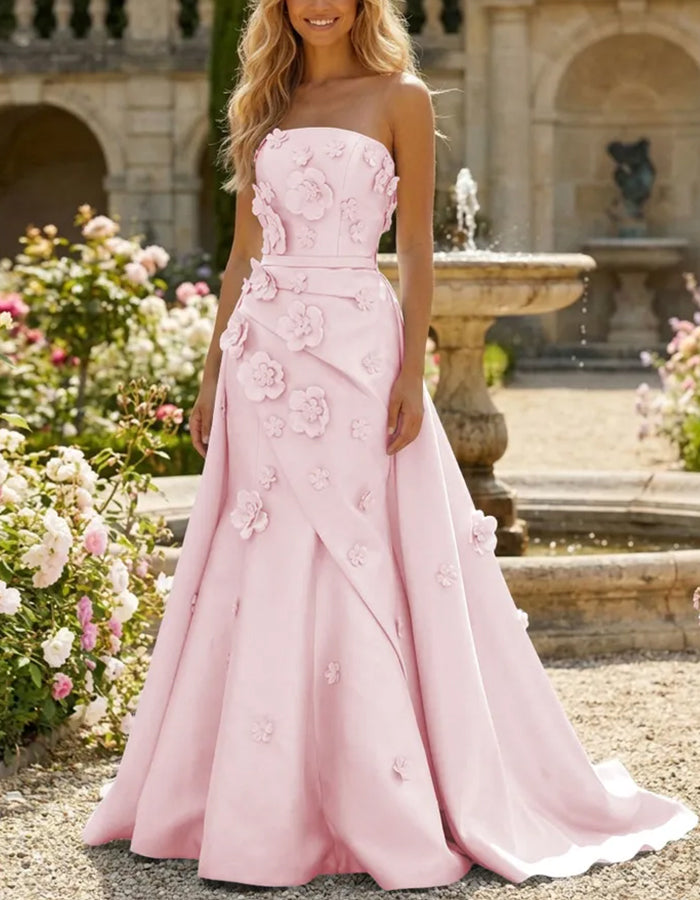 Dromerige strapless satijnen maxijurk met 3D-bloemen