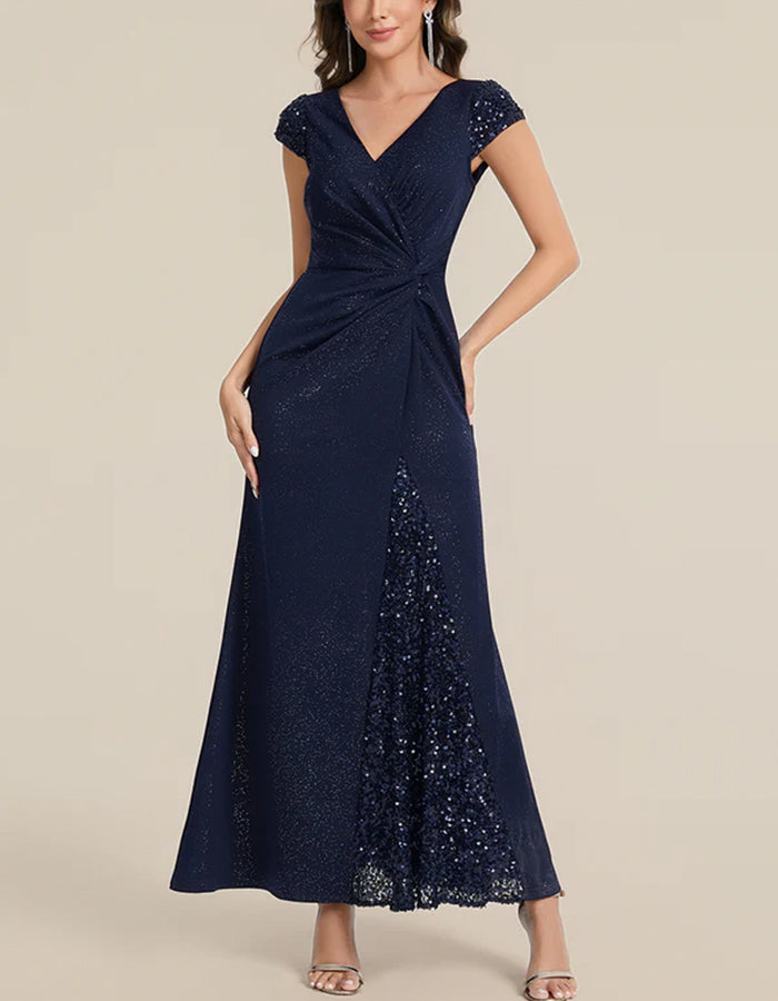 Vestido largo de punto brillante con escote en V, cintura drapeada y abertura