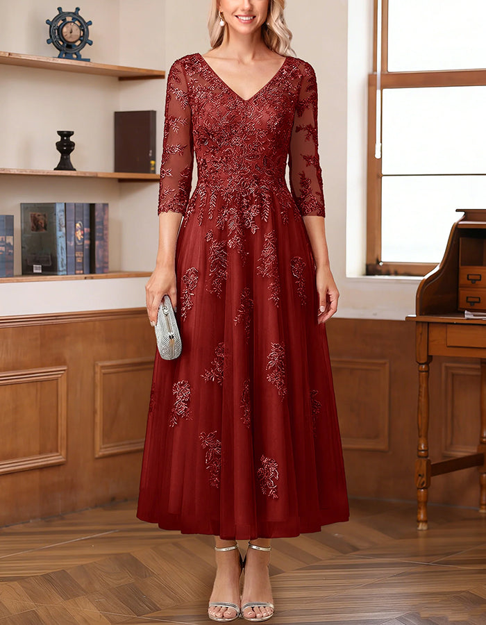 A-Linien-Midikleid aus Tüll mit V-Ausschnitt, 3/4-Ärmeln und Blumenstickerei