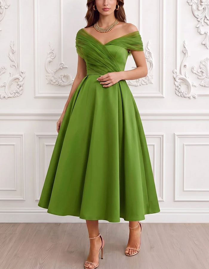 Rochie midi din satin, croială A-line, cu decolteu în V și tul, cu umerii goi