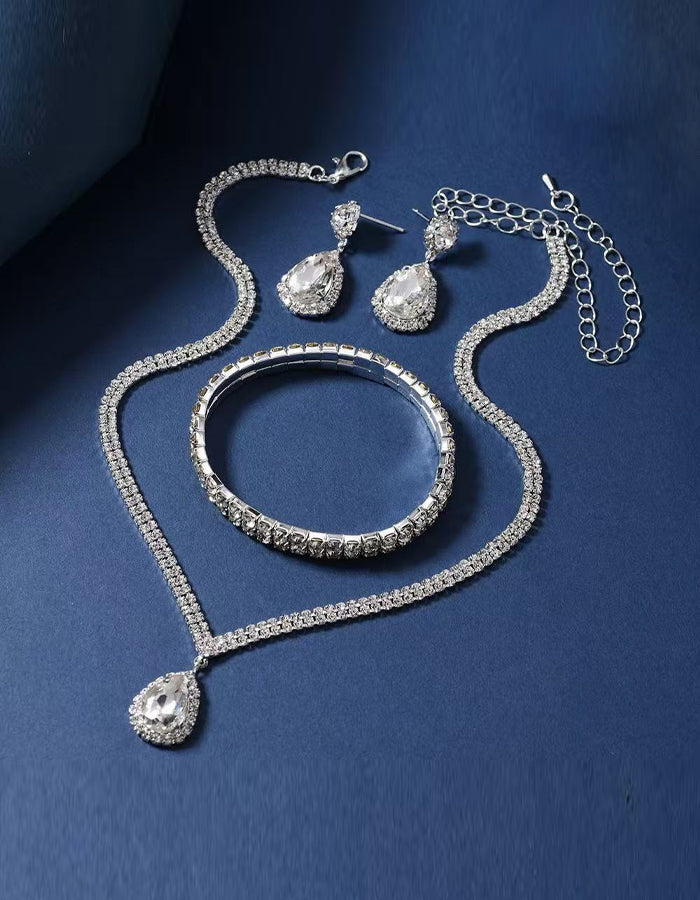 Set de 3 piese cu colier, cercei și brățară cu strasuri, model Double Dip