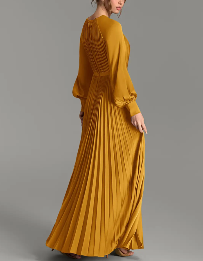Mehrfarbiges Maxikleid aus Plissee-Satin mit Rundhalsausschnitt und langen Ärmeln