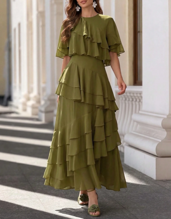 Maxikleid aus Chiffon mit Rundhalsausschnitt, flatternden kurzen Ärmeln, Volants, Rüschen und A-Linie