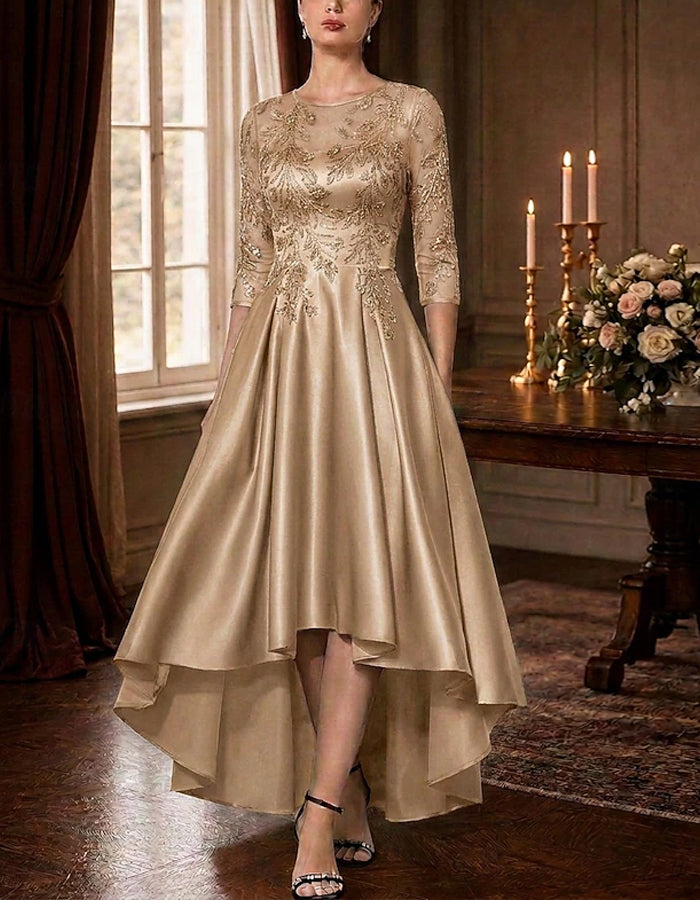 Einfarbiges Satin-Maxikleid mit Rundhalsausschnitt und Dreiviertelärmeln