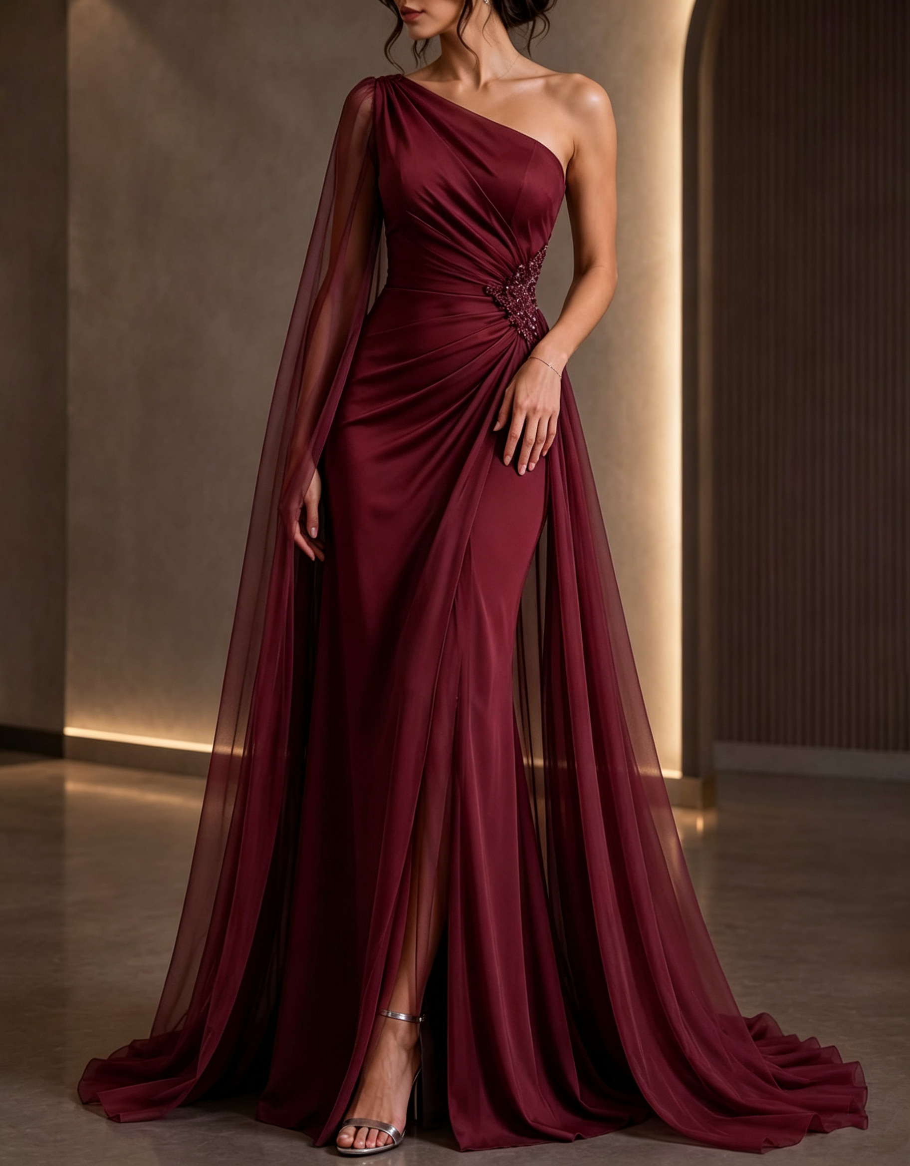 Vestido de noite maxi de um ombro, com capa de chiffon, manga, aplicações de missangas e racha alta