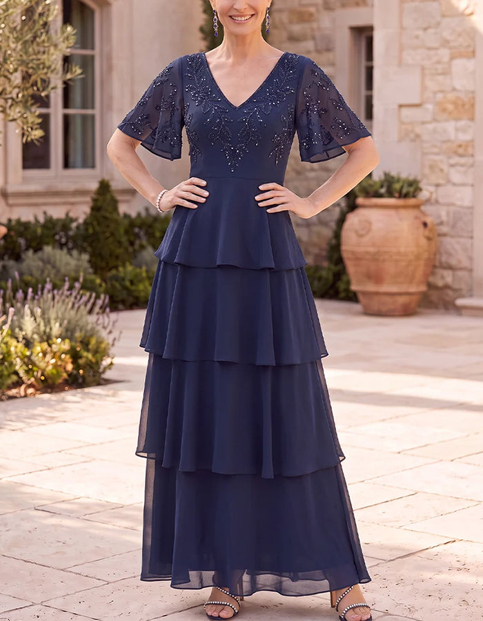 Maxikleid aus Chiffon mit V-Ausschnitt, Flatterärmeln und Stufenrock