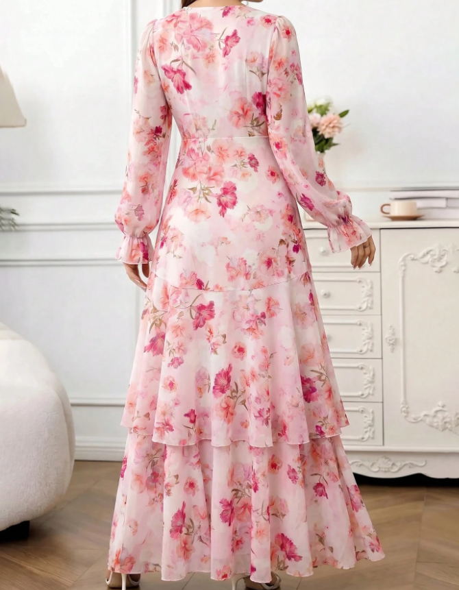 Robe longue trapèze rose en mousseline à imprimé floral, col en V, manches bouffantes et volants étagés