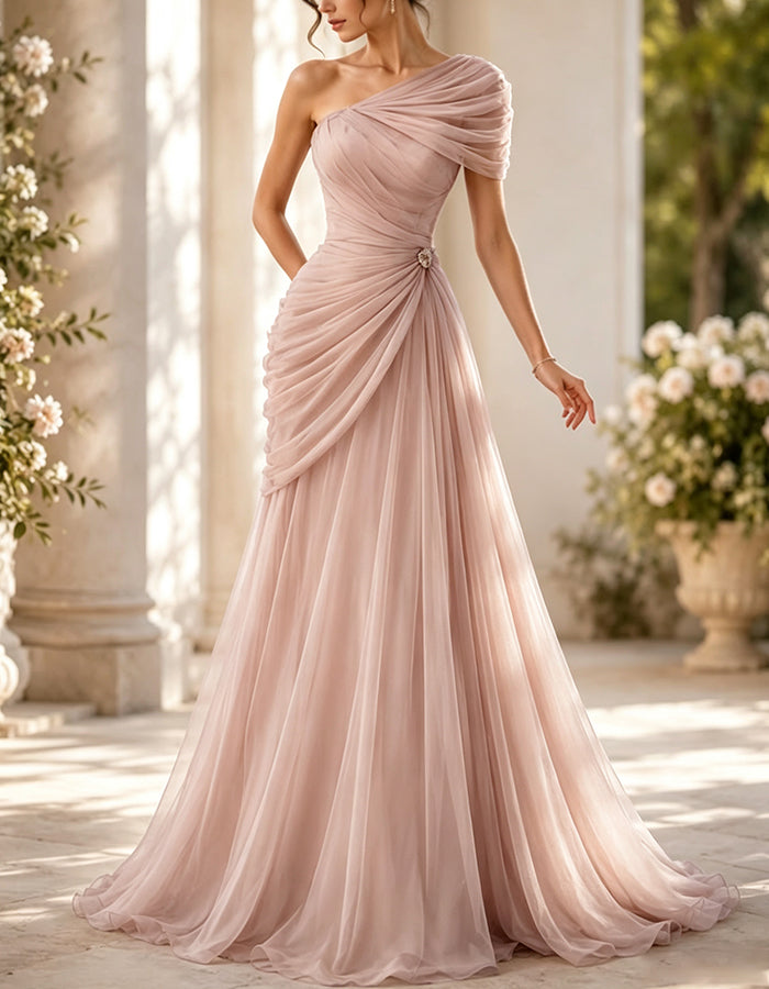 Robe longue trapèze en mesh froncé et drapé, à une épaule