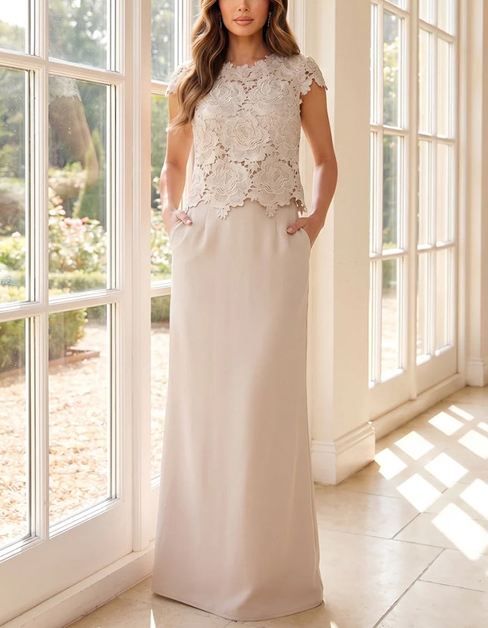 Robe longue droite en mousseline, à manches courtes en dentelle et avec poches