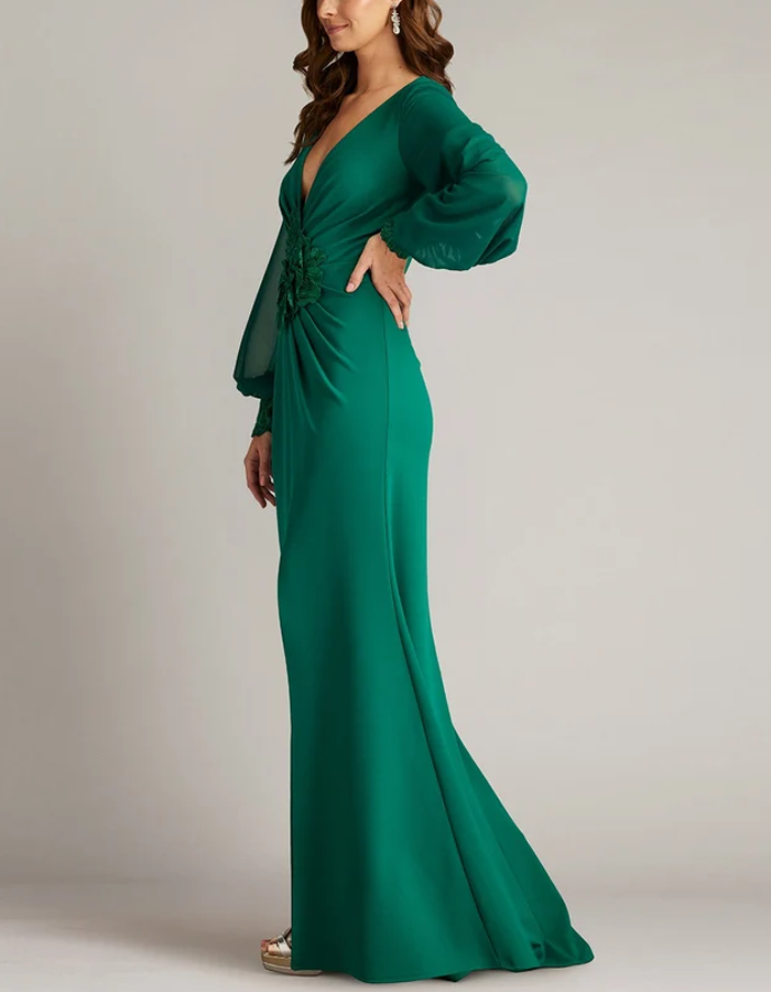 Chiffon-Maxikleid mit tiefem V-Ausschnitt, 3D-Blumenmuster und langen Ärmeln