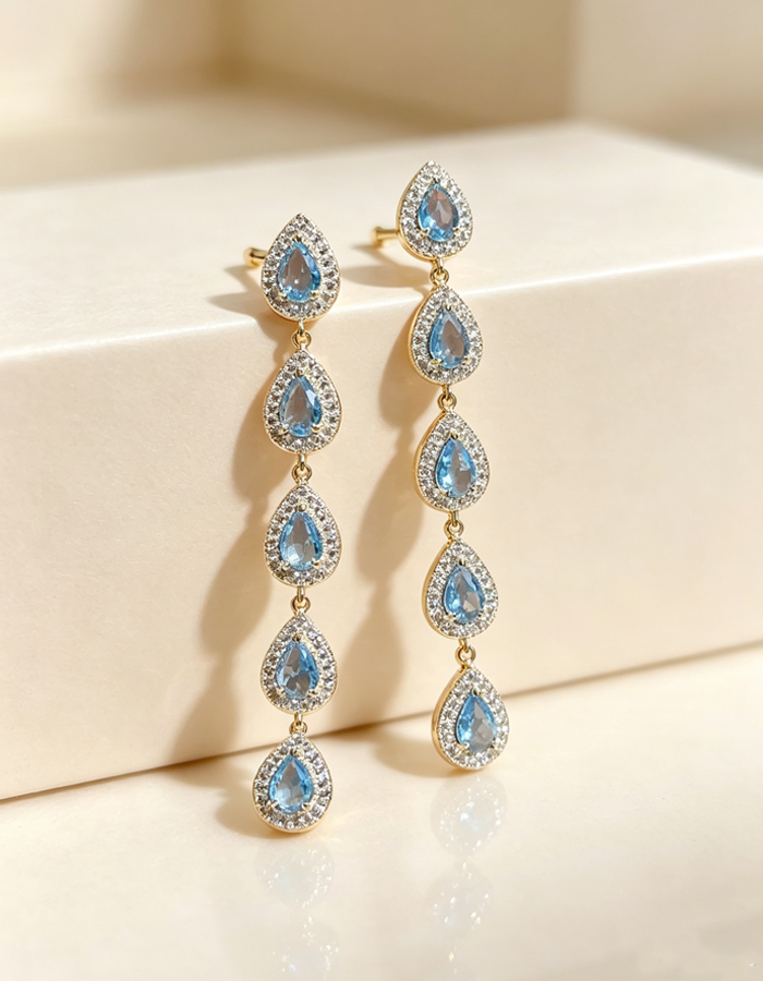 Longues boucles d’oreilles pendantes en halo avec plusieurs gouttes en forme de larme