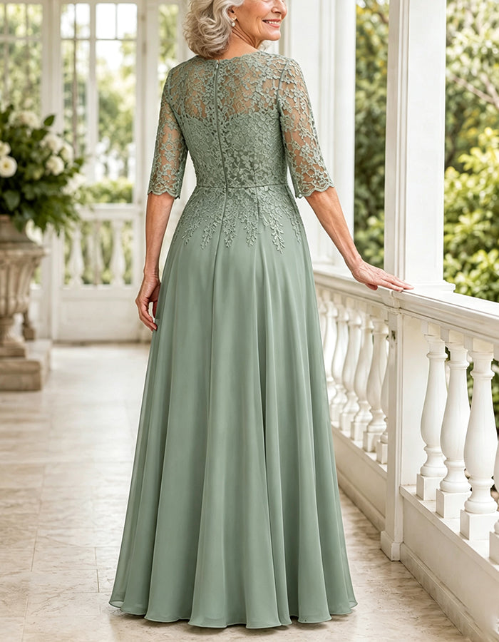 Maxikleid in Salbeigrün aus Chiffon mit V-Ausschnitt, Spitzenapplikation, ¾-Ärmeln und A-Linien-Schnitt