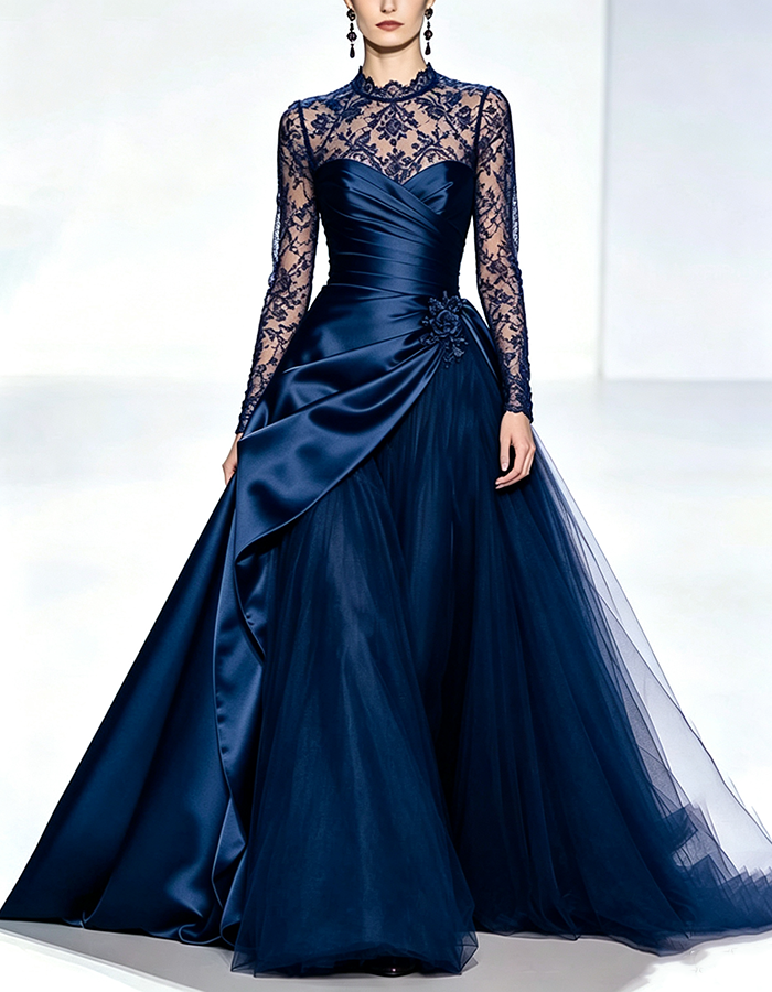 Abito lungo maxi svasato in raso e tulle bordeaux, con collo alto, maniche lunghe in pizzo, effetto portafoglio e arricciature