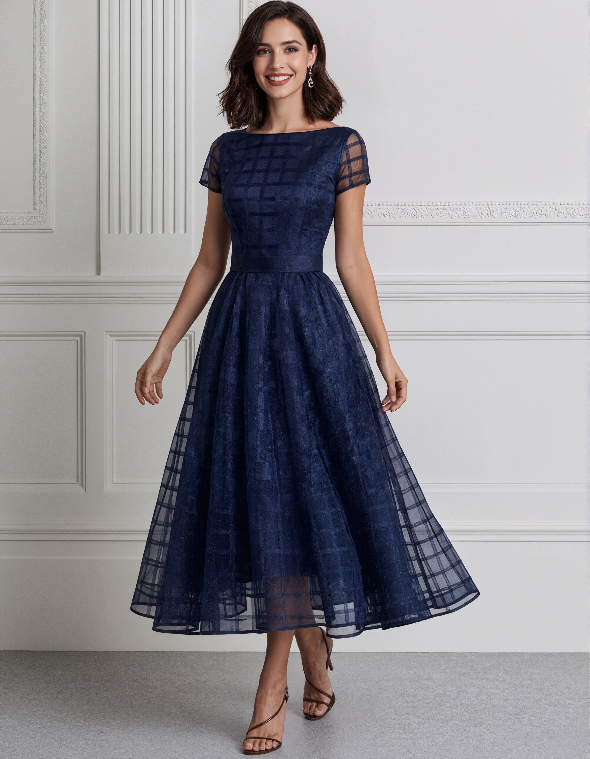Vestido midi de organza axadrezado azul-marinho com gola barco