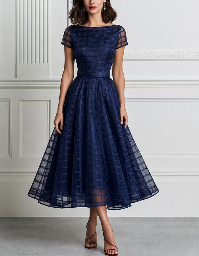 Vestido midi de organza axadrezado azul-marinho com gola barco