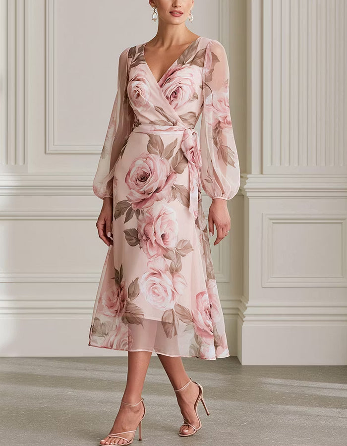 Vestido midi de chiffon com estampa de rosas em aguarela cor-de-rosa