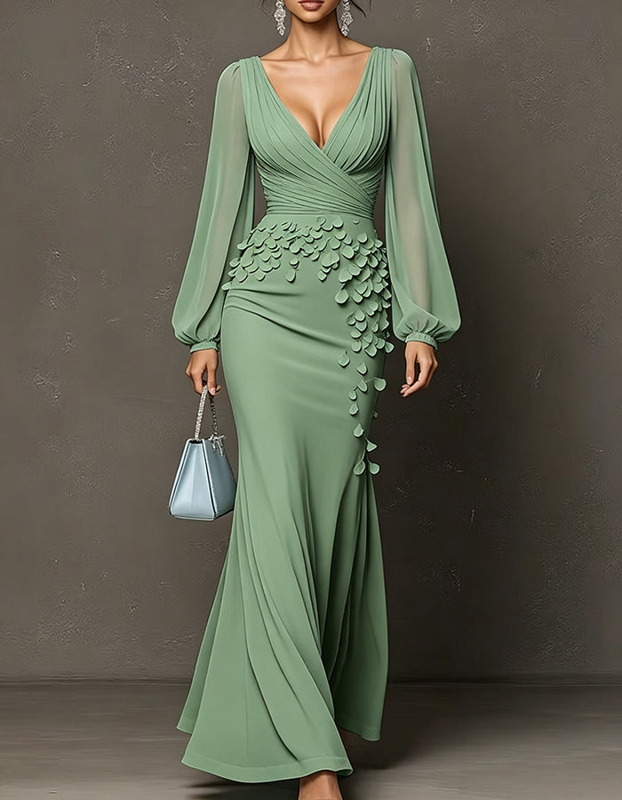 Abito lungo in chiffon con profondo scollo a V, maniche a sbuffo trasparenti e petali 3D