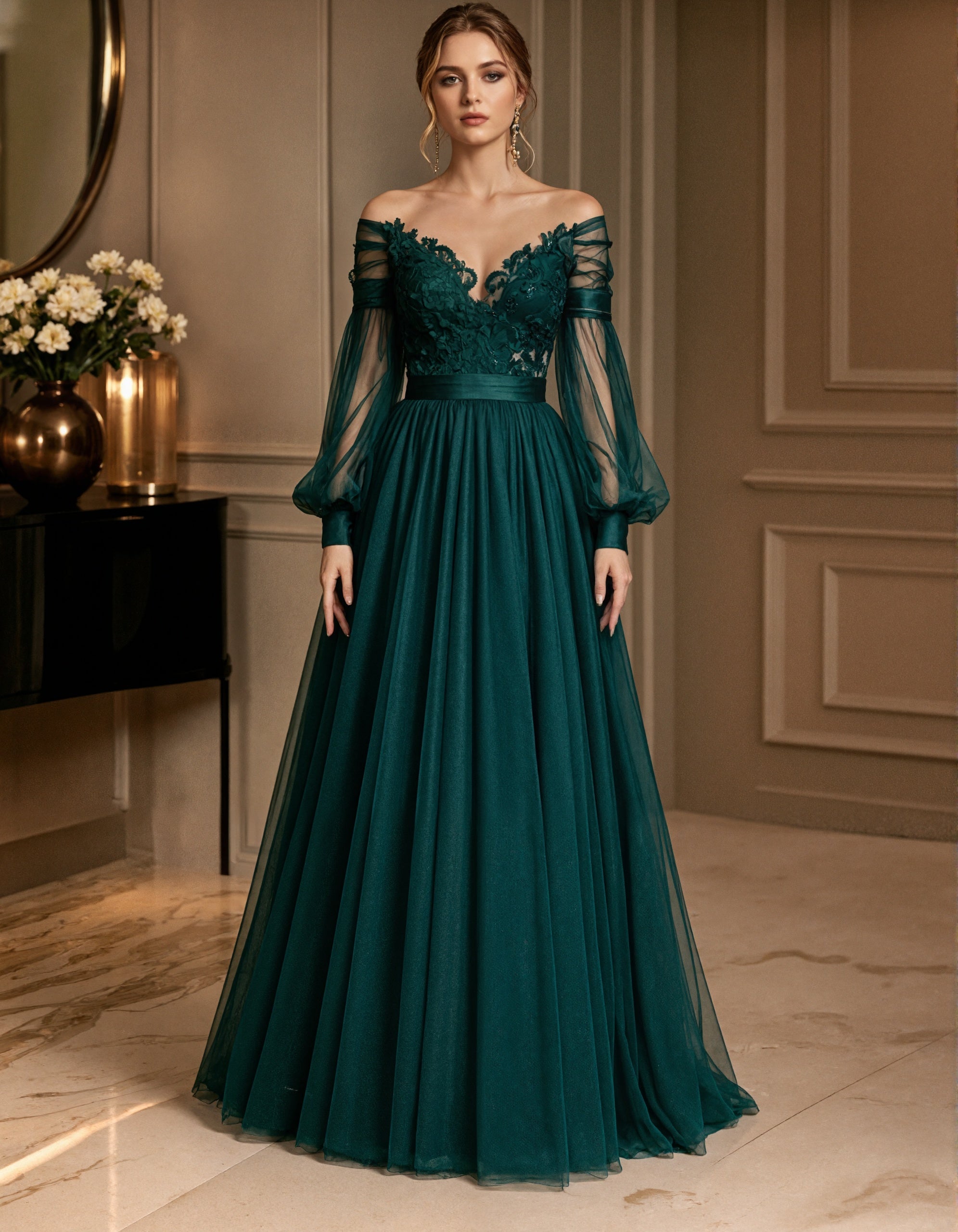 Vestido maxi verde-escuro com aplicações de renda, ombros descobertos e punhos de tule
