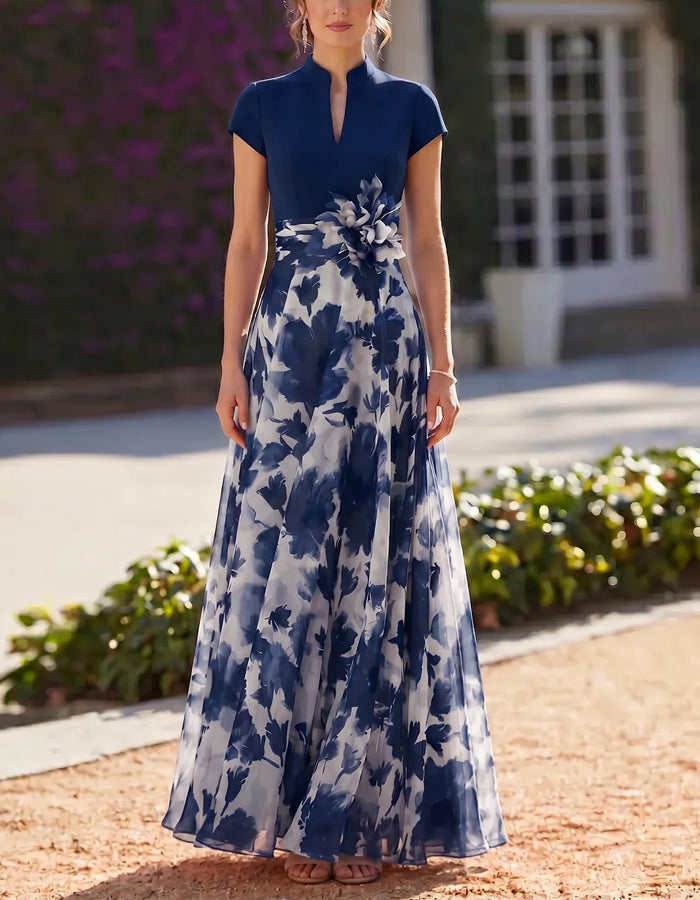 Chiffon-Maxikleid mit einfarbigem Stehkragen und Blumenprint