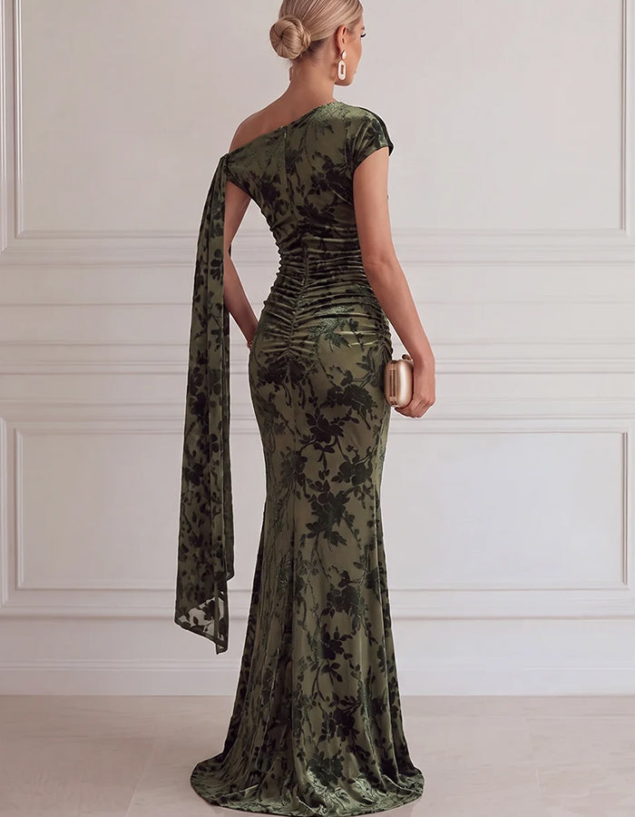 Abito lungo verde con motivo floreale flocked, spalle scoperte e vita arricciata