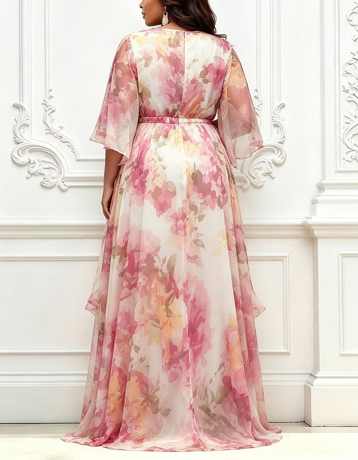 Vestido maxi de chiffon com padrão floral em aguarela rosa, gola redonda e várias camadas