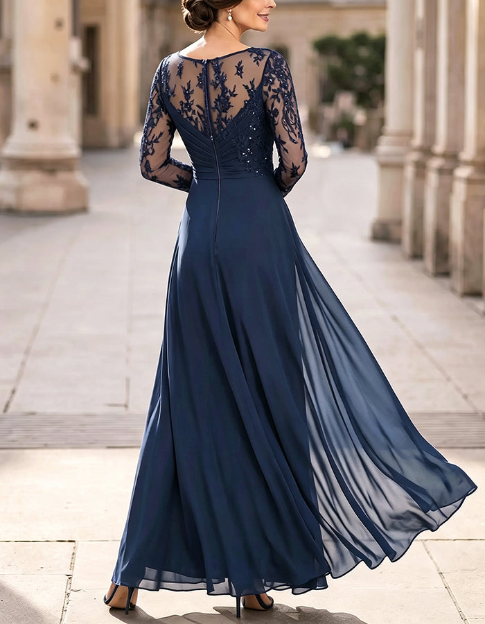 Abito lungo in chiffon con scollo a barchetta, maniche lunghe effetto illusione e pizzo