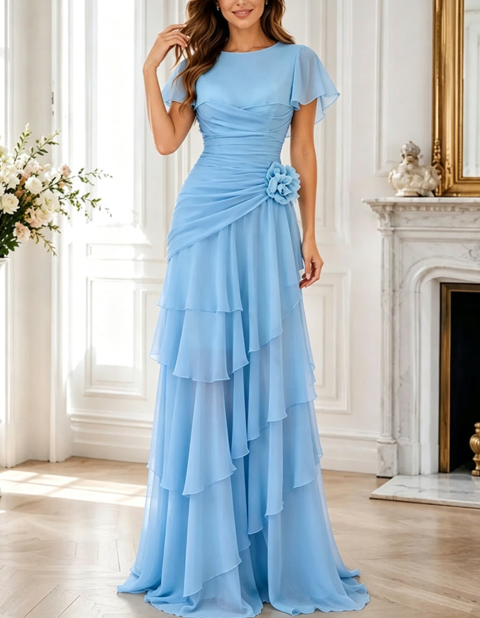 Abito lungo in chiffon con scollo rotondo, maniche ad aletta, balze e fiore 3D