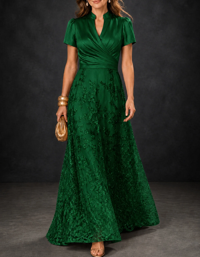 Abito lungo elegante in raso con colletto rialzato con revers, maniche corte a sbuffo, pizzo floreale e linea ad A