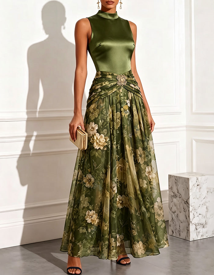 Abito maxi svasato in chiffon con stampa floreale dorata e corpetto in raso, blu navy, collo alto e senza maniche