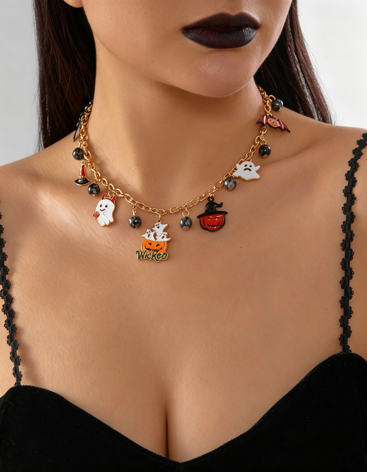 Collana di Halloween con ciondoli multipli: zucca, fantasma, strega e pipistrello con pendenti smaltati