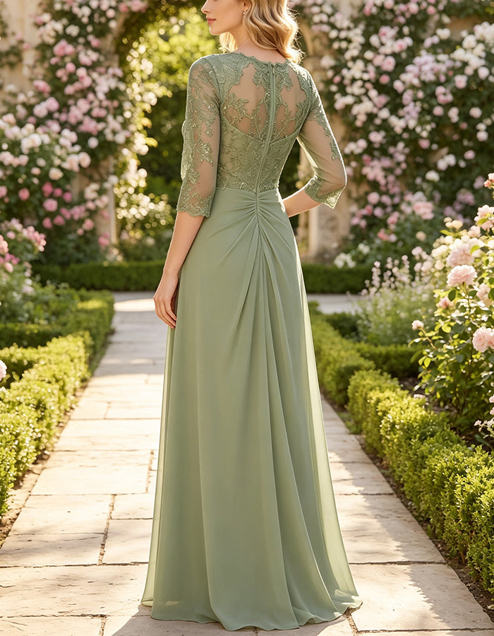 Abito lungo in chiffon verde salvia con pizzo, scollo quadrato, maniche a 3/4 e arricciature