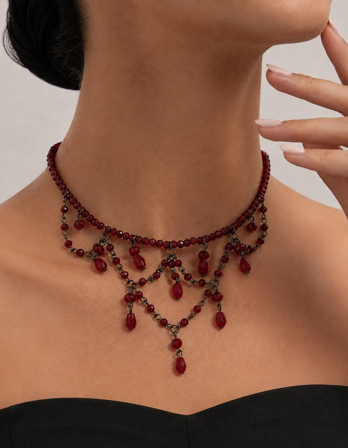 Collana Halloween con perline di cristallo e nappina, all’altezza della clavicola