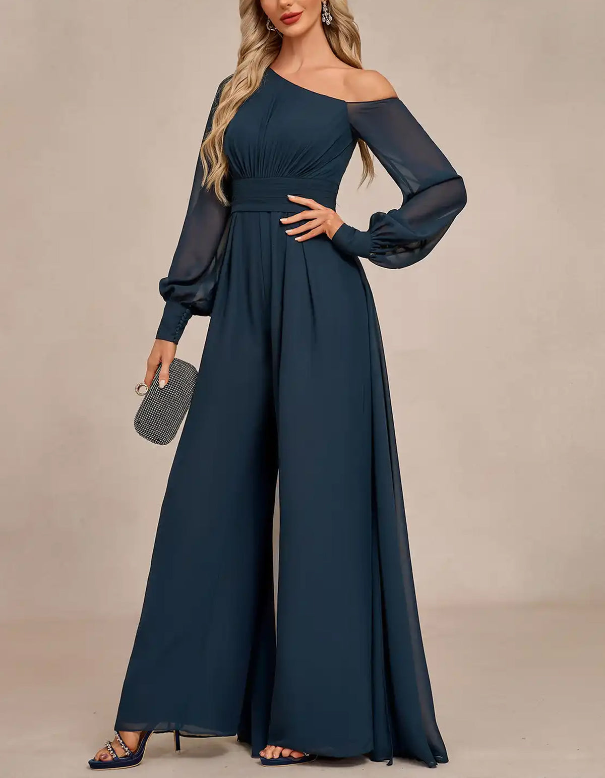 Macacão azul-escuro de chiffon de um ombro