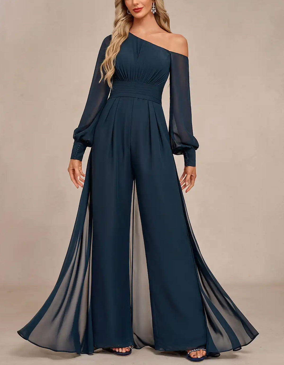 Macacão azul-escuro de chiffon de um ombro
