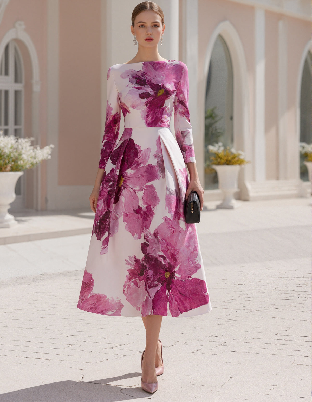 Abito midi color magenta con stampa floreale e scollo rotondo