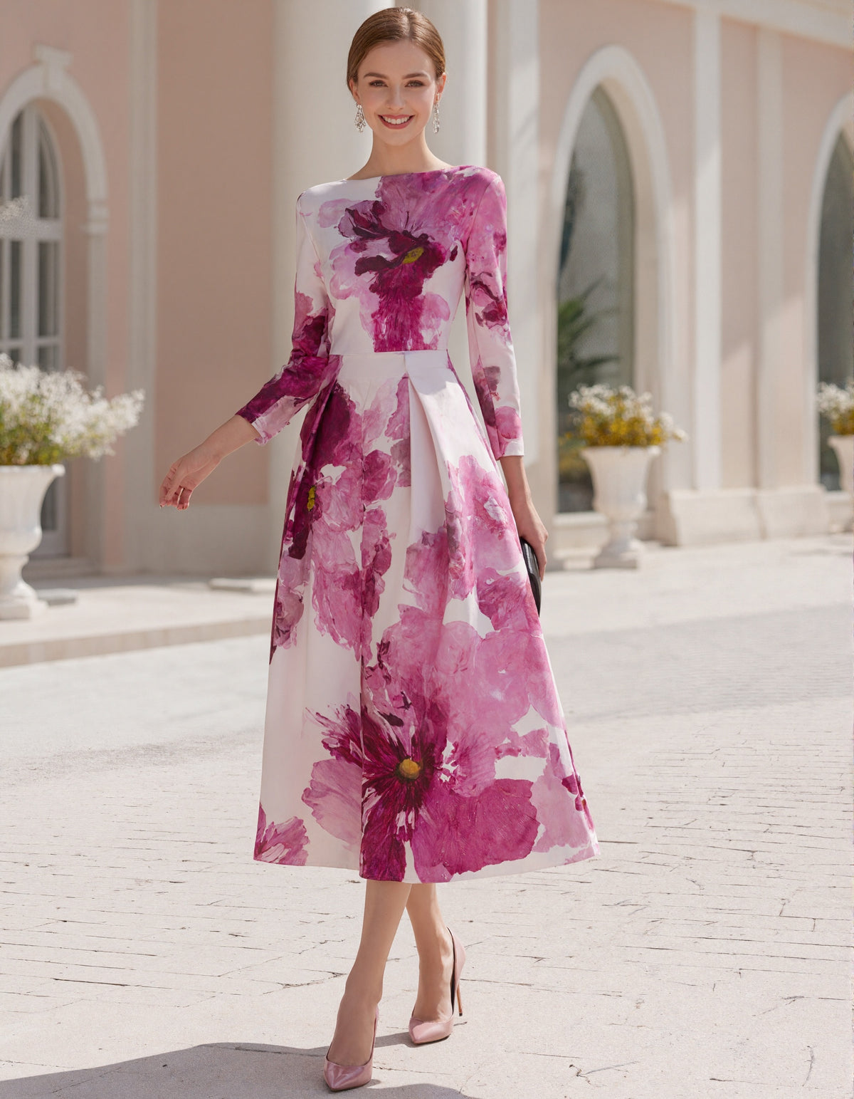 Abito midi color magenta con stampa floreale e scollo rotondo