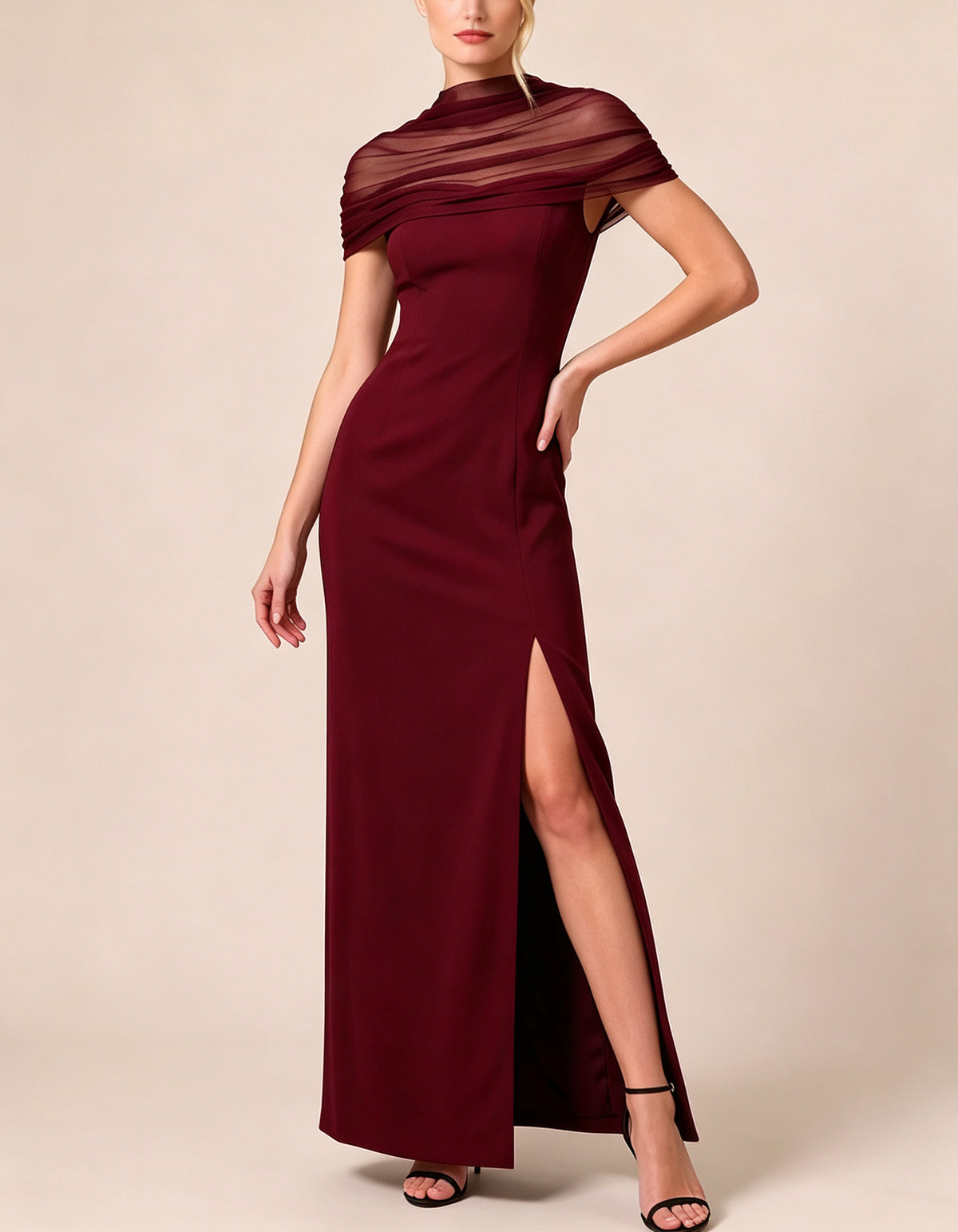 Vestido maxi com sobreposição de capa em malha, cintura franzida e racha
