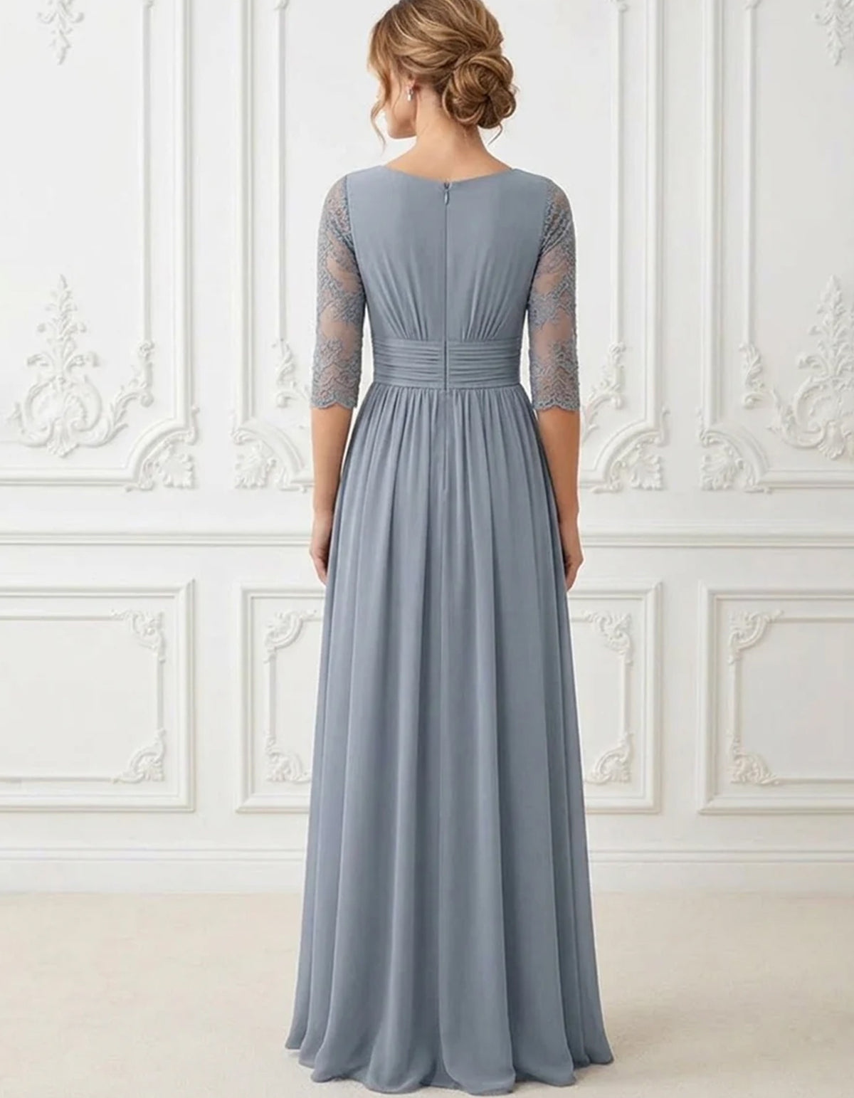 Vestido comprido em chiffon com gola redonda, renda transparente e mangas a 3/4